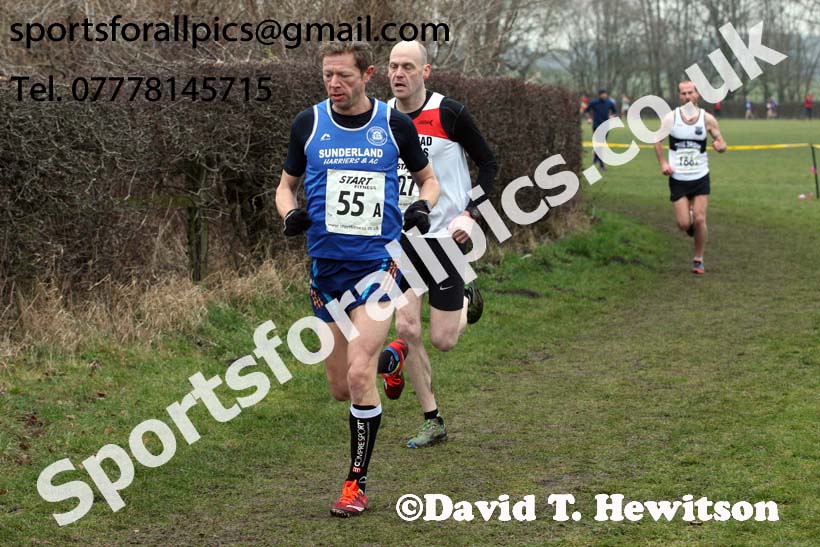 Veteran mens 2018 Durham Cathedral Cross Country Relays. Photo:  David T. Hewitson/Sports for All Pics